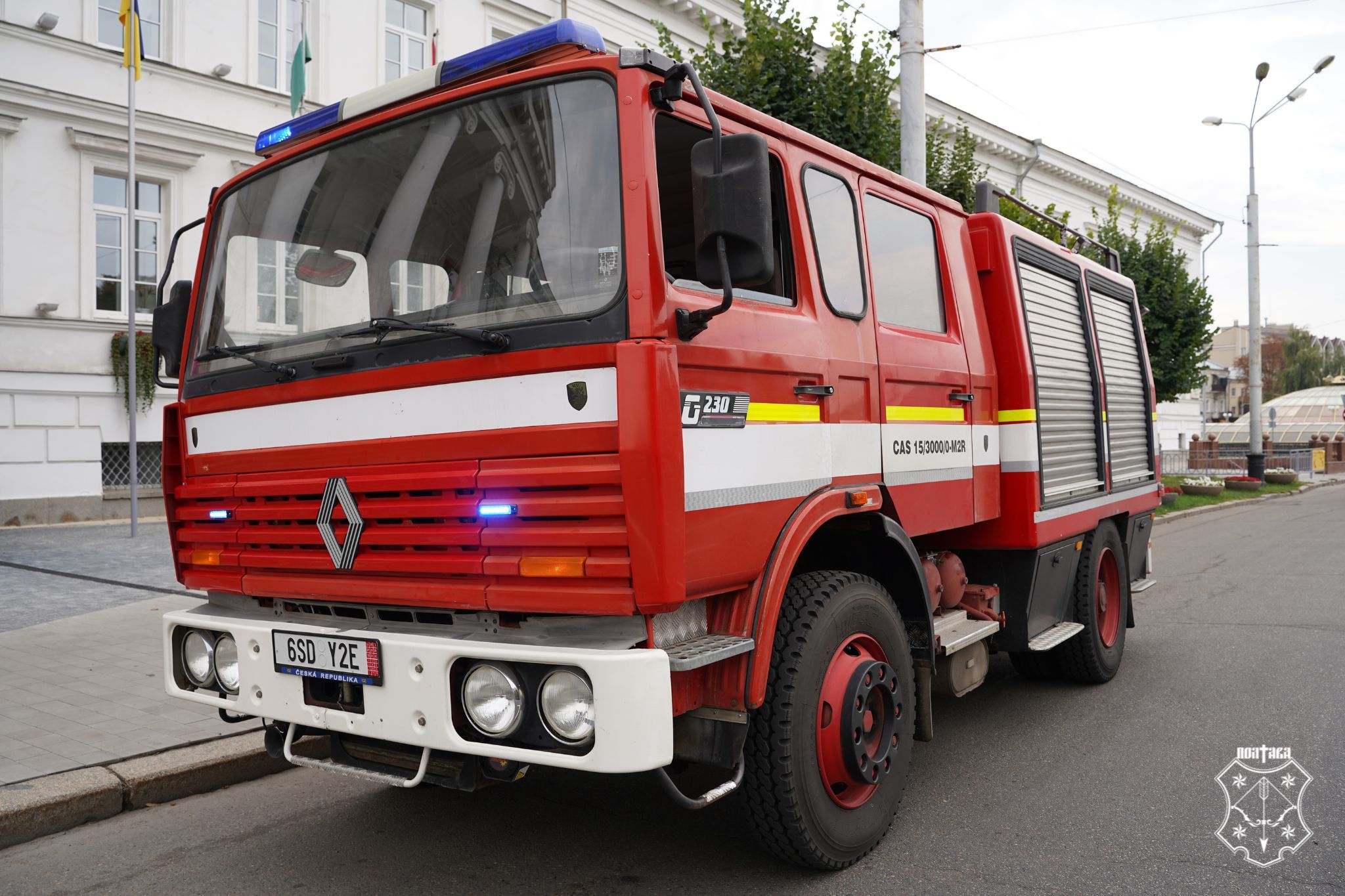 Полтавська громада отримала пожежний автомобіль від Чехії
