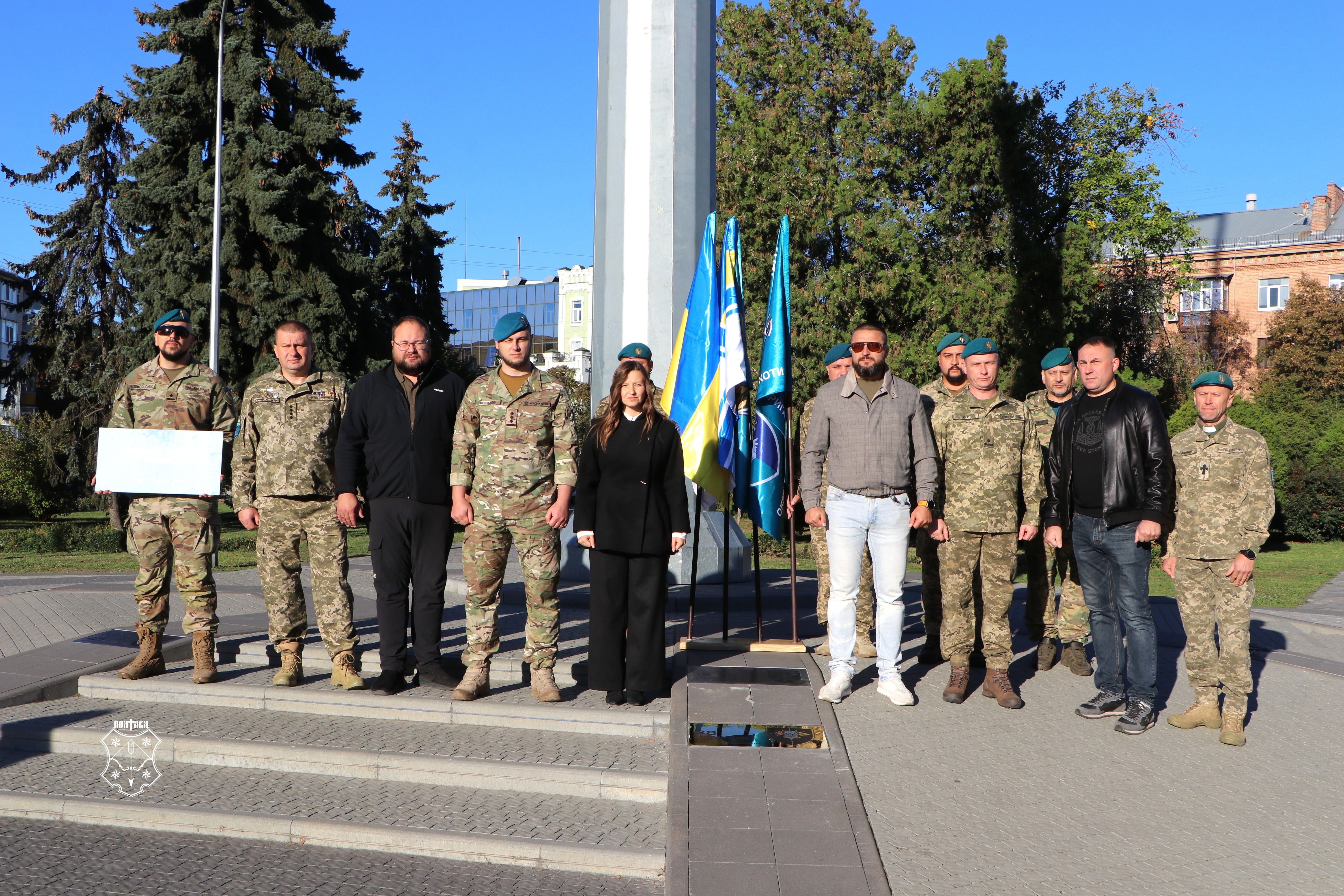 У Полтаві встановили пам’ятні знаки 38-ій ОБрМП 30-го корпусу морської піхоти ВМС ЗСУ та Полтавському зональному відділу Військової служби правопорядку