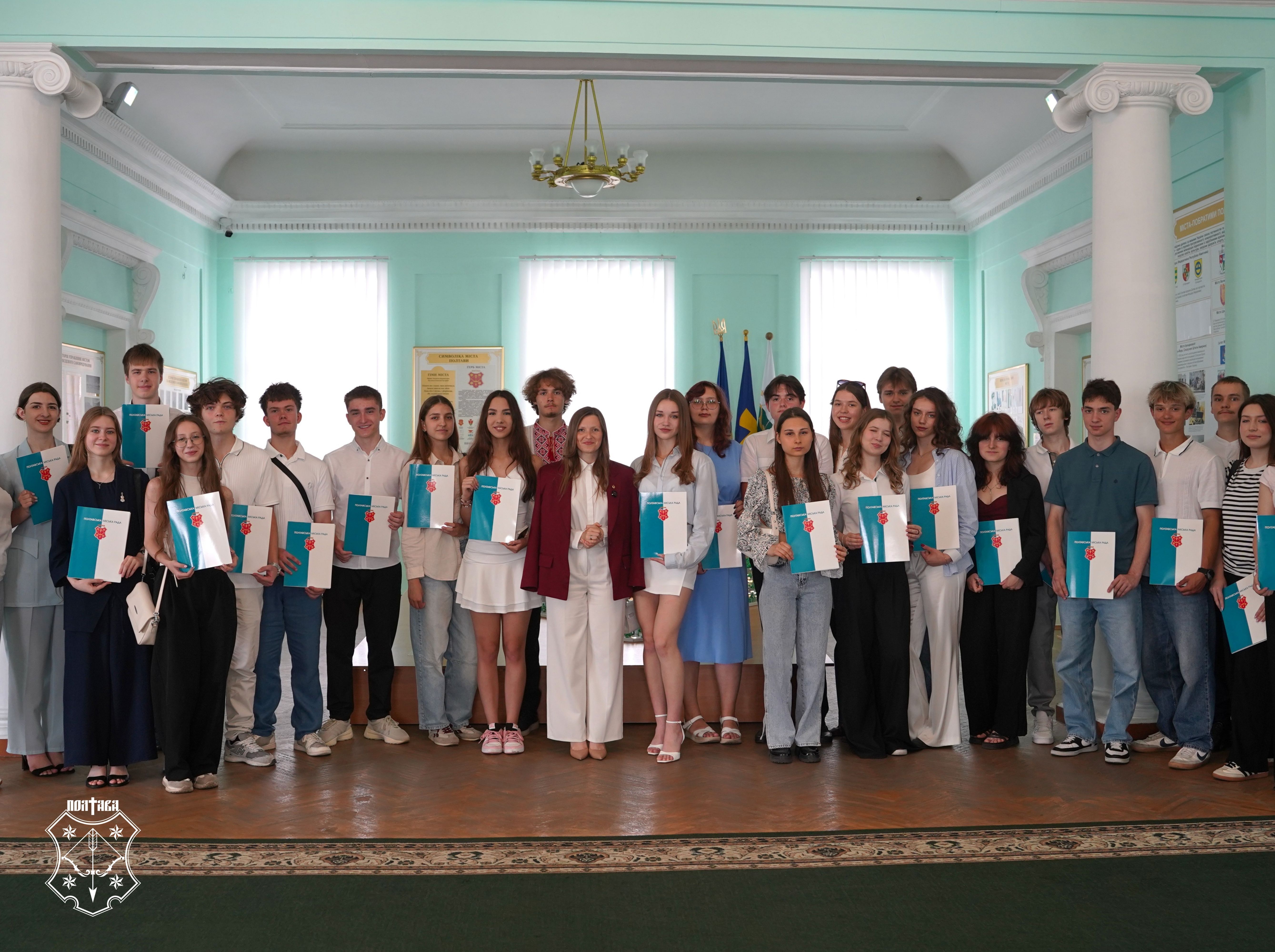 У Полтаві відзначили випускників, які склали НМТ на 200 балів