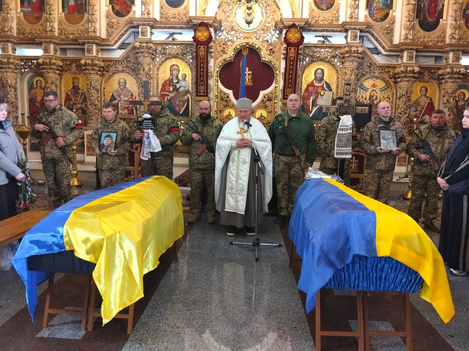 Полтавська громада попрощалась із загиблими захисниками України