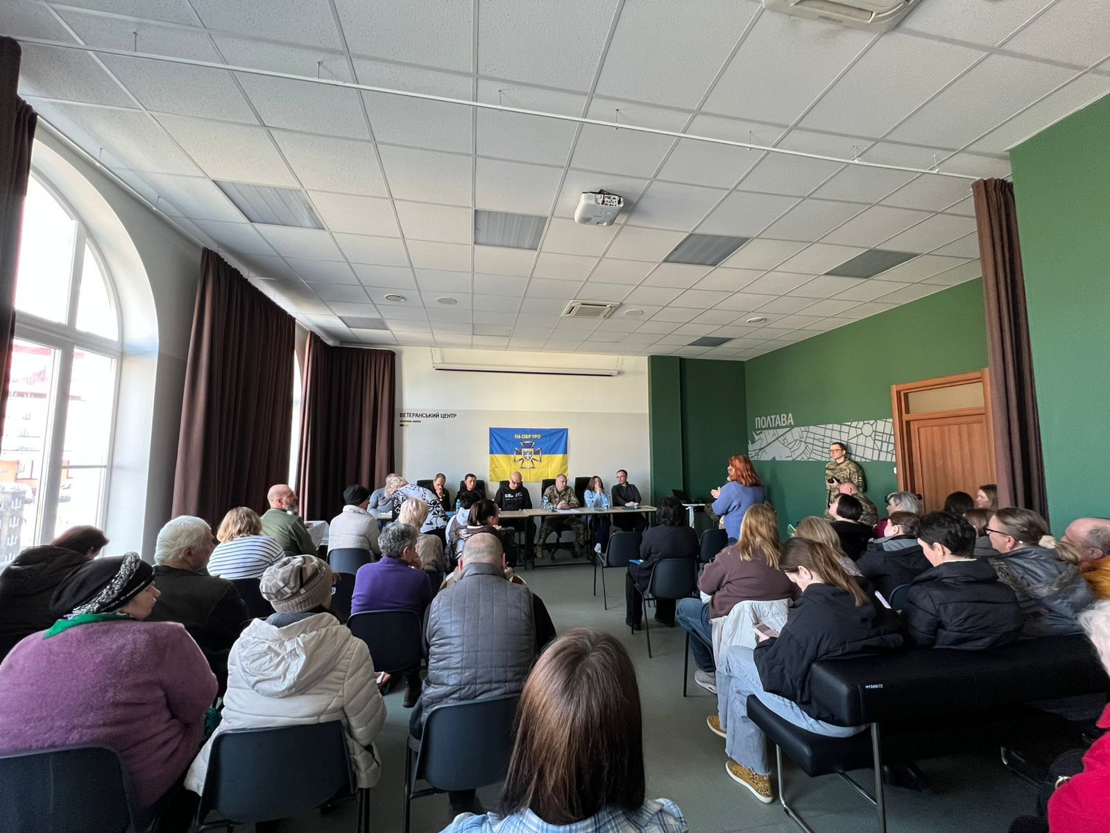 У Ветеранському центрі провели зустріч з родинами військовополонених та зниклих безвісти захисників