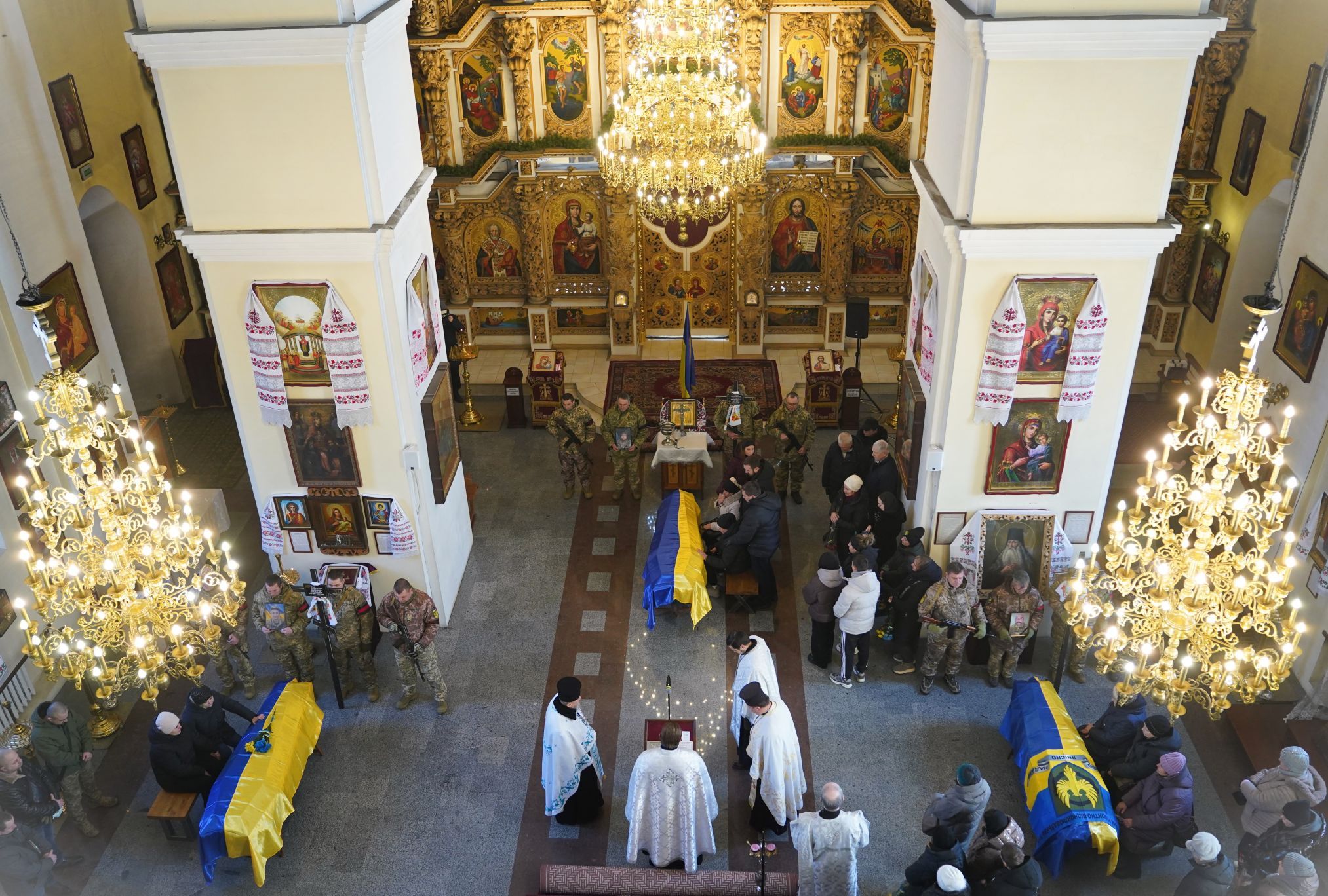 Полтавська громада попрощалась із загиблими захисниками України