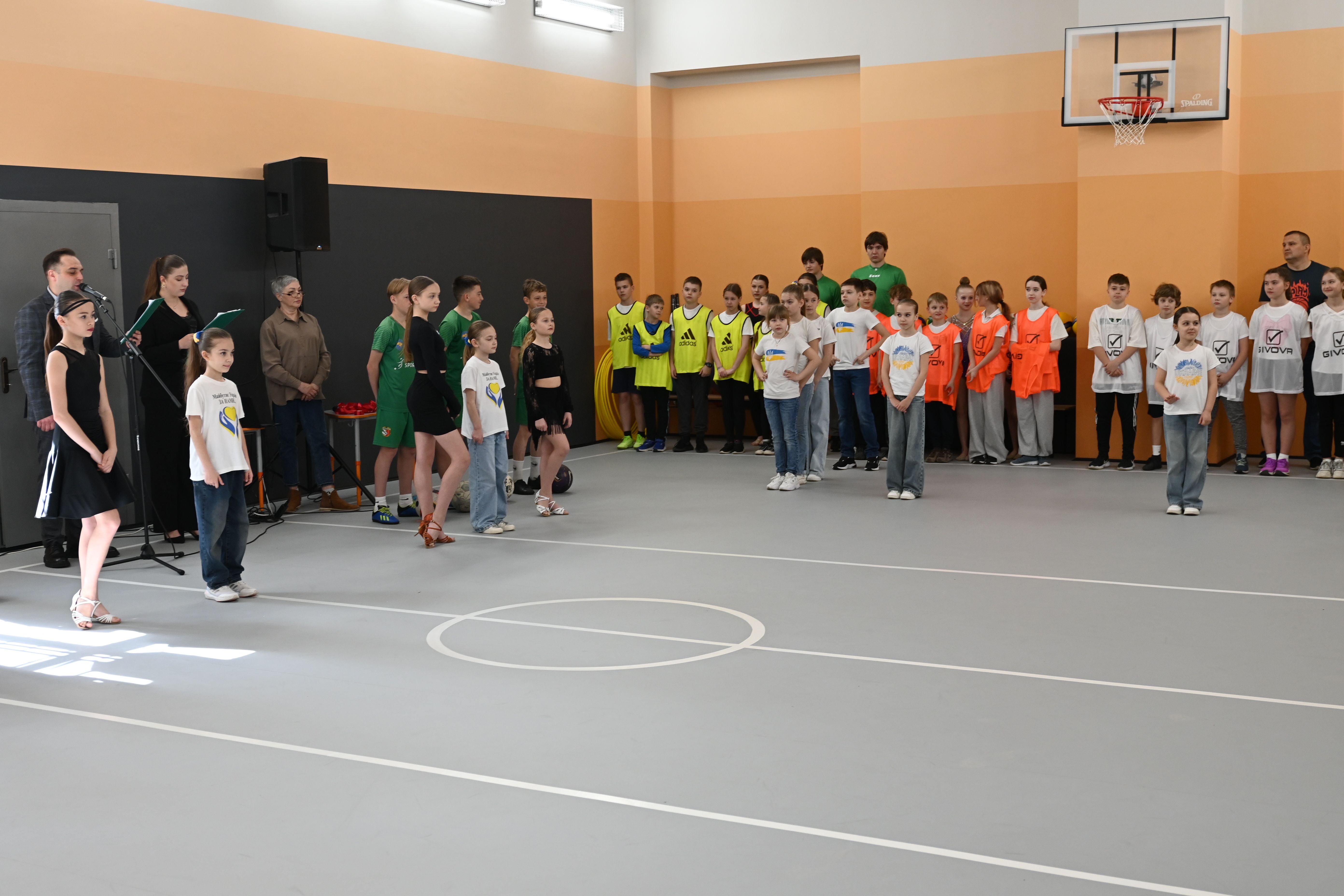 У Ліцеї №10 відкрили оновлену спортивну залу 