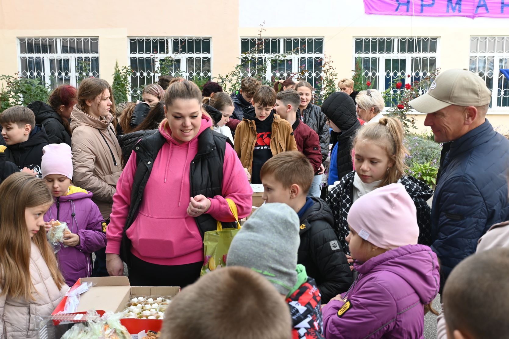 У школі №30 провели благодійний ярмарок