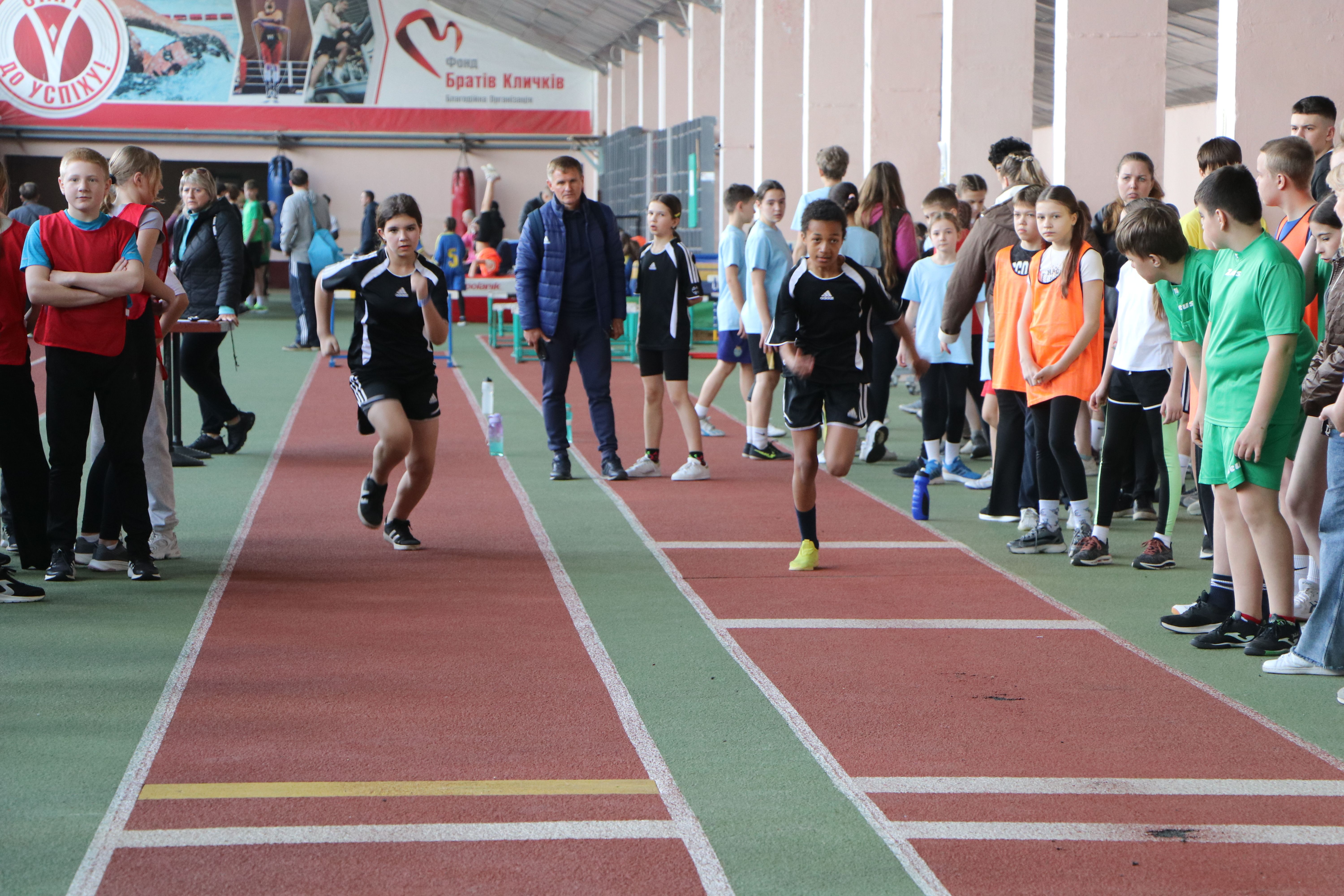 «Пліч-о-пліч: Всеукраїнські шкільні ліги»: визначились переможці міського етапу змагань з легкої атлетики