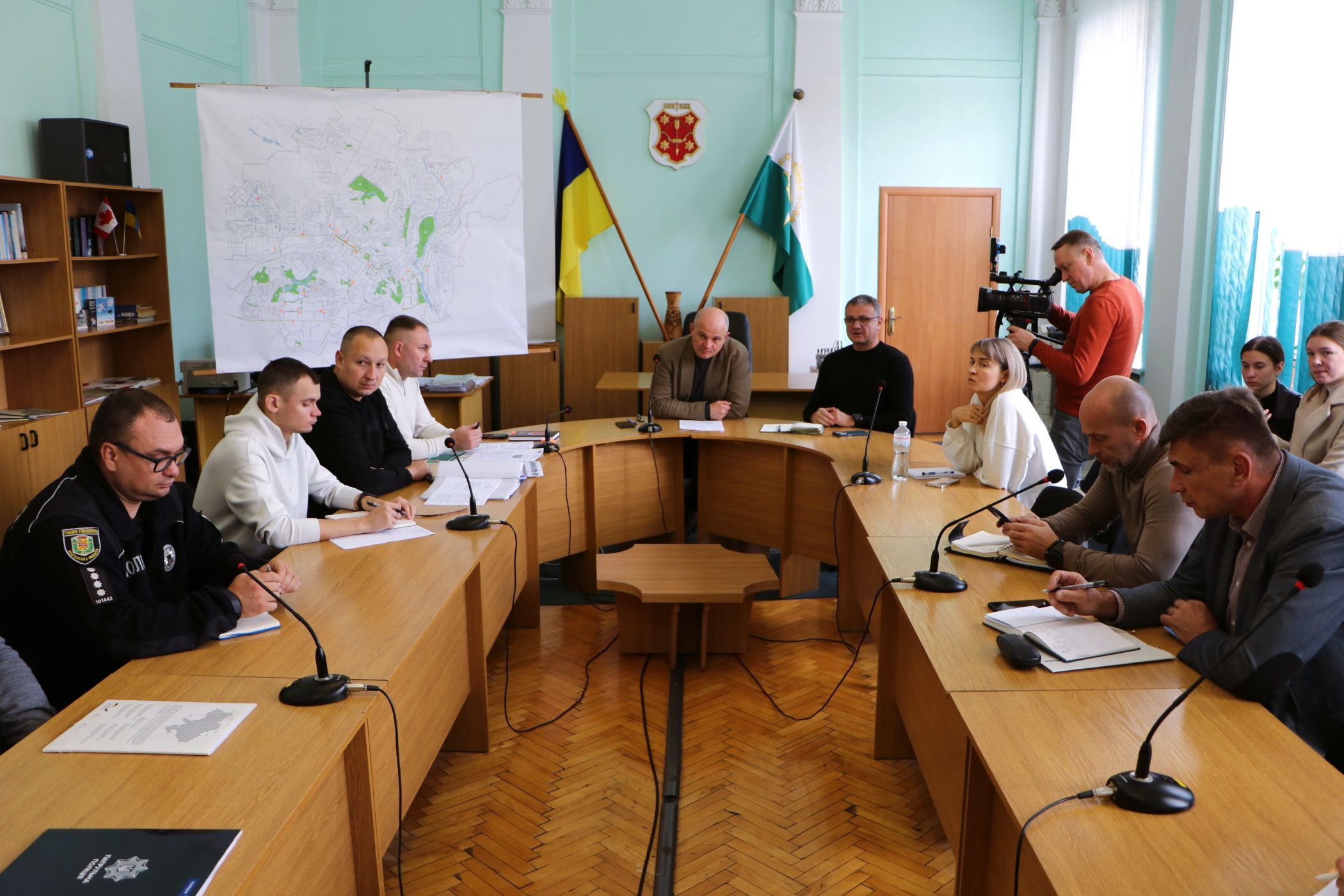 У Полтаві обговорили створення мережі мобільних укриттів