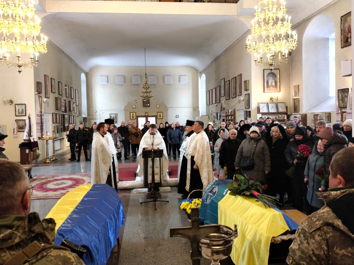 Полтавська громада попрощалась із загиблими захисниками України