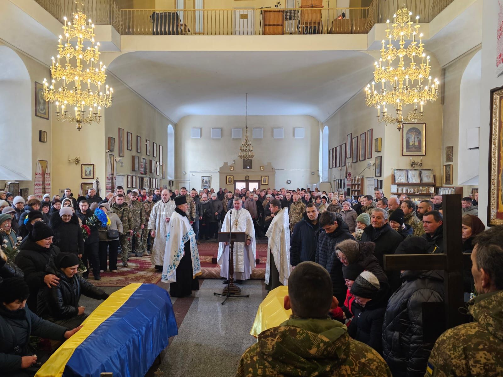 Полтавська громада попрощалась із загиблими захисниками України