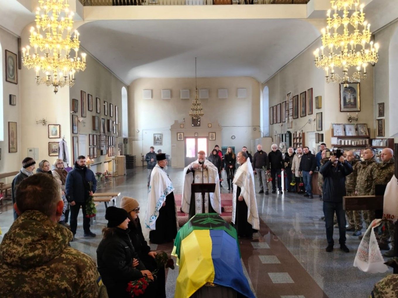 Полтавська громада попрощалась із загиблим захисником України