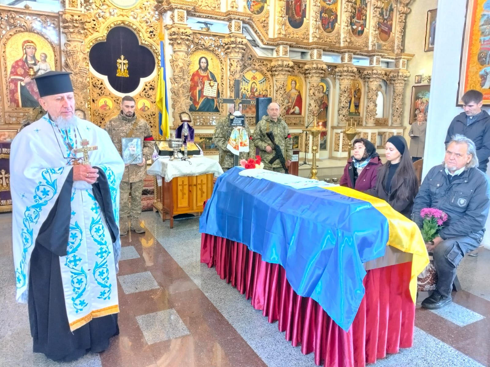Полтавська громада попрощалась з полеглим захисником України