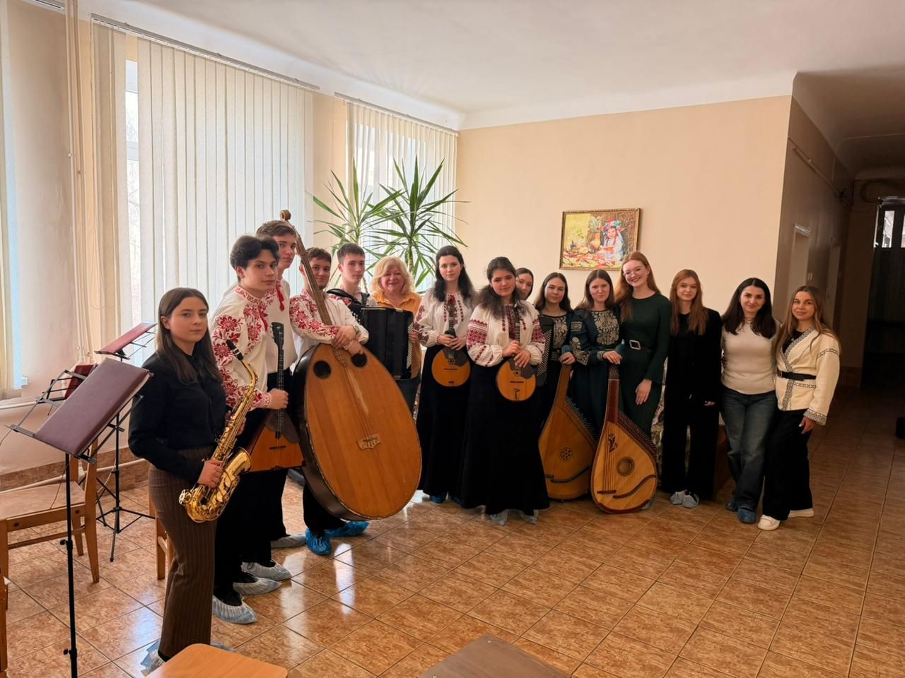 Молодь Полтави продовжує підтримувати Захисників України