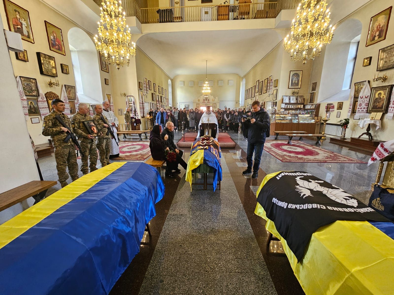 Полтавська громада попрощалась із загиблими захисниками України