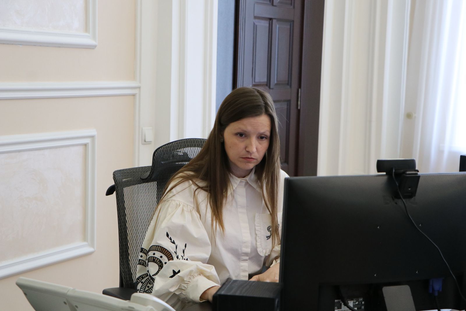 Підтримка військових та зміни до програм: відбулася позачергова 80 сесія міської ради