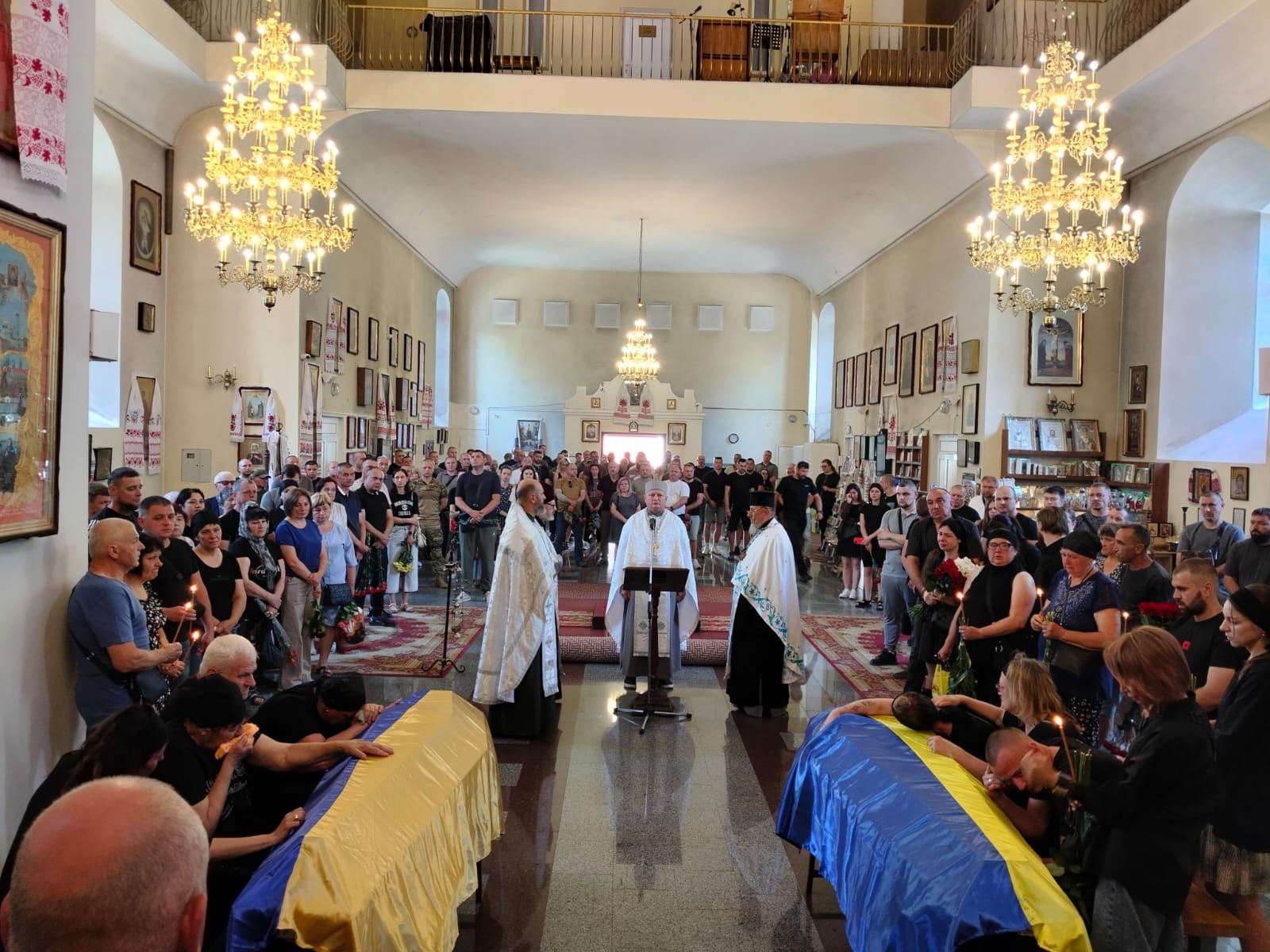 Полтавська громада попрощалась із загиблими захисниками України