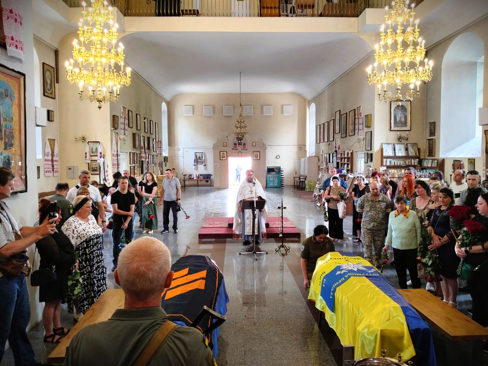 Полтавська громада попрощалась із загиблими захисниками України