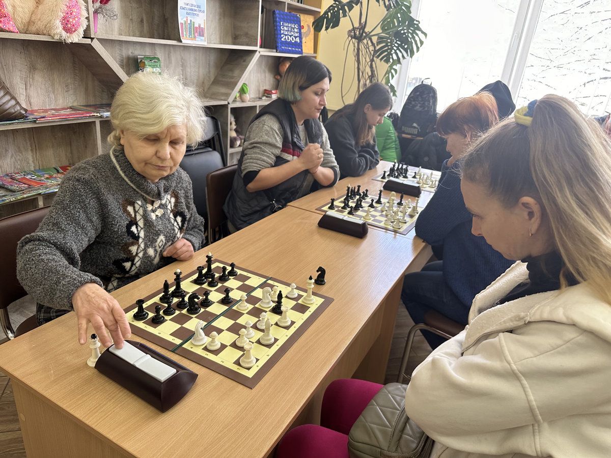 У Центральній бібліотеці відбувся чемпіонат із шашок і шахів