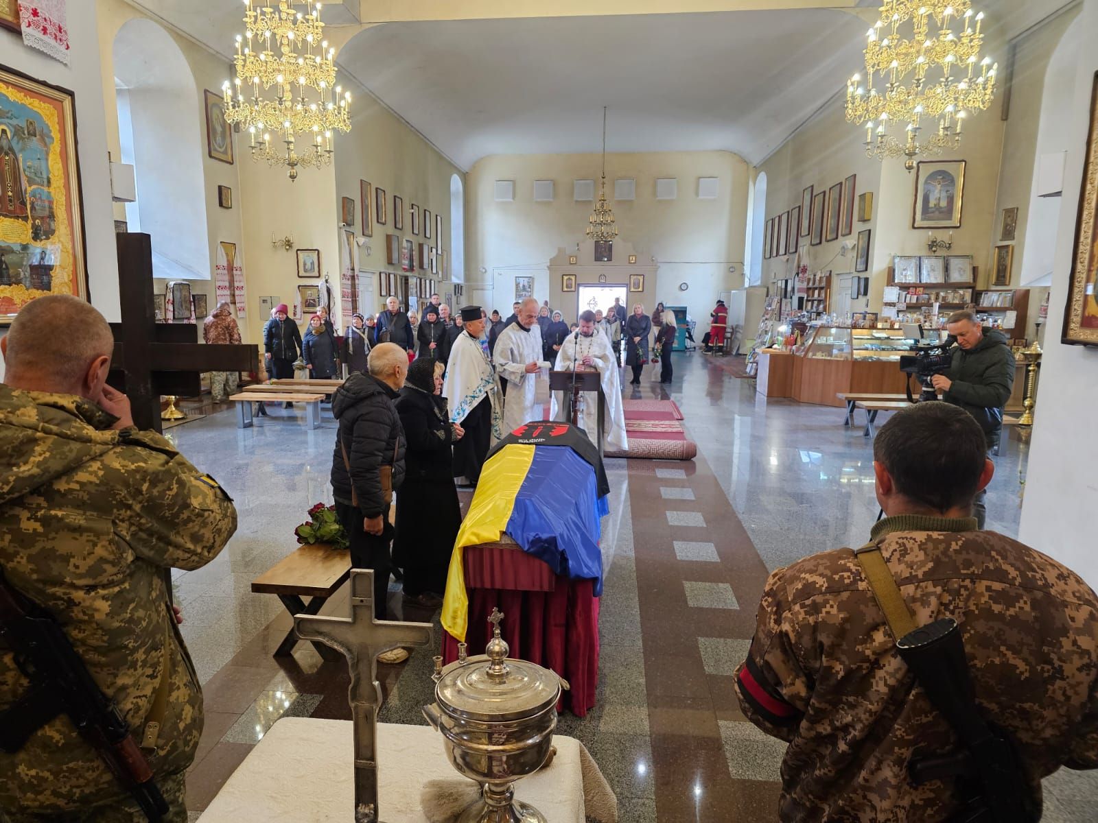 Полтавська громада попрощалась із загиблим захисником України