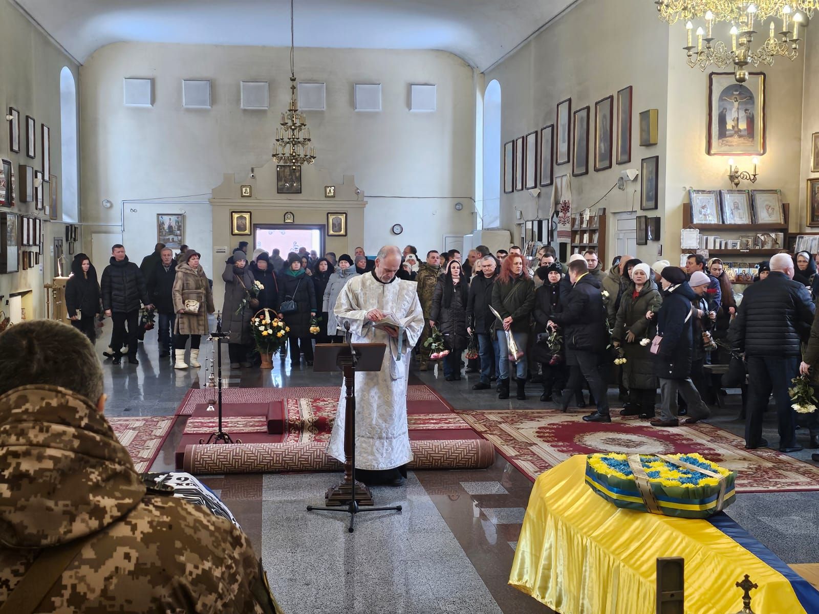 Полтавська громада попрощалась із загиблими захисниками України