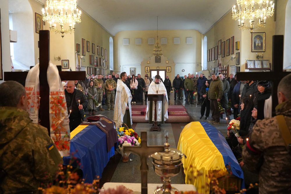 Полтавська громада попрощалась із загиблими захисниками України