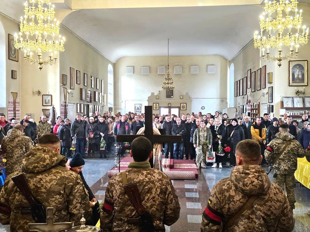 Полтавська громада попрощалась із загиблими захисниками України