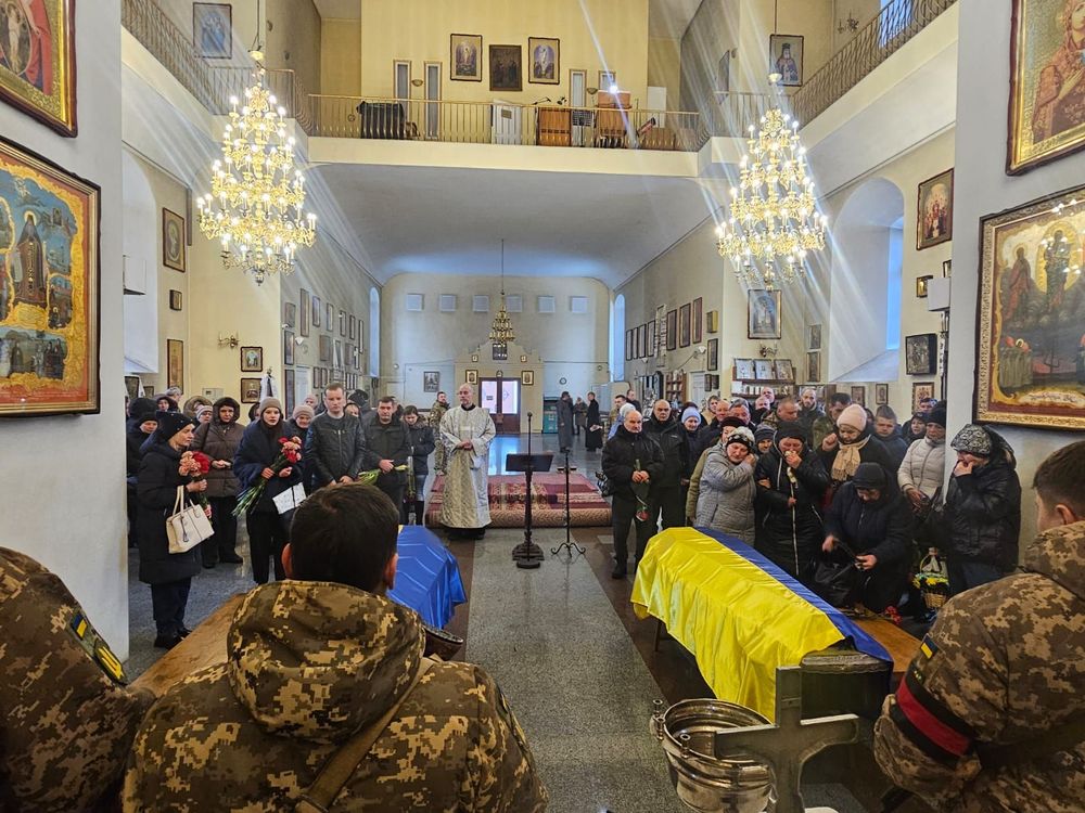 Полтавська громада попрощалась із загиблими захисниками України