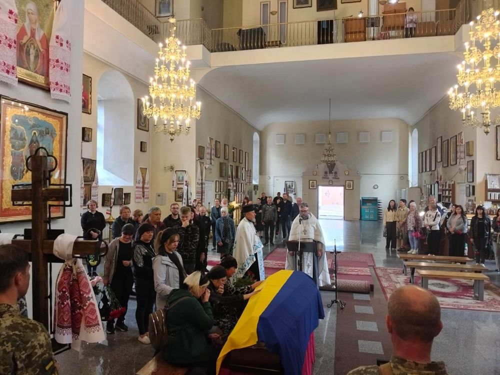 Полтавська громада попрощалась із загиблим захисником України