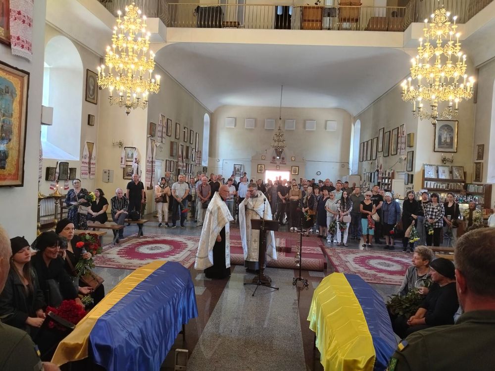 Полтавська громада попрощалась із загиблими захисниками України