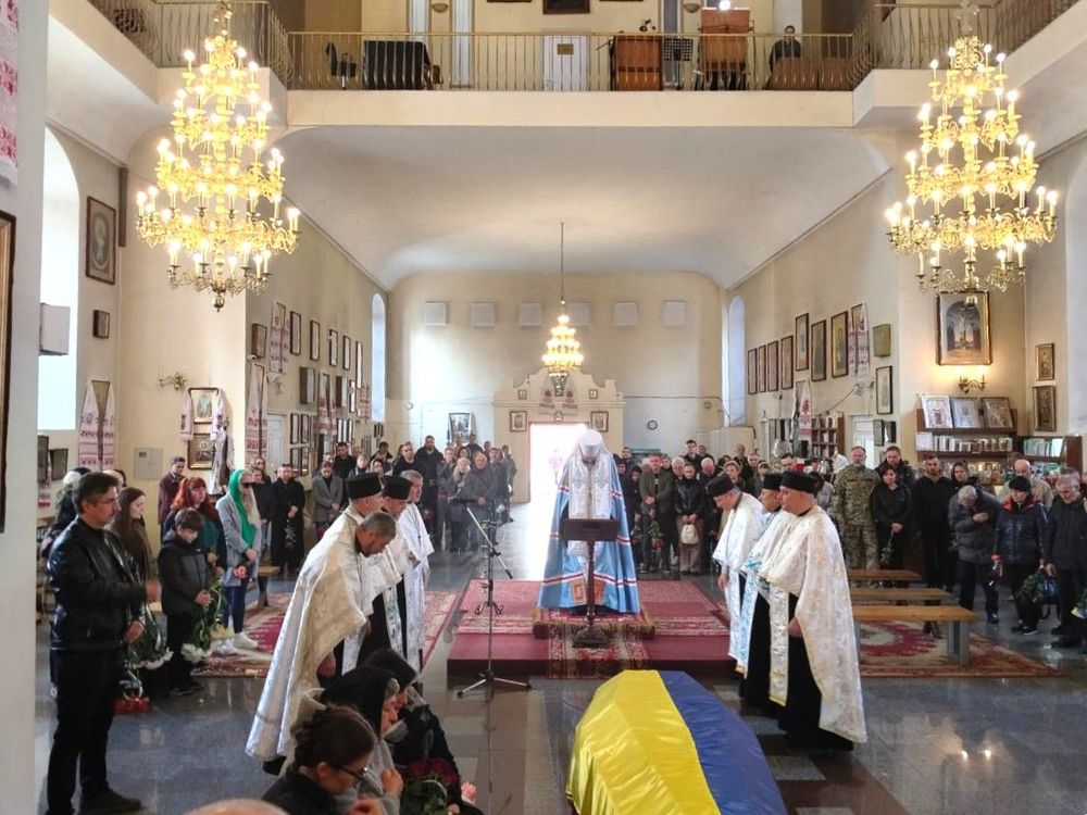 Полтавська громада попрощалась із загиблим захисником України