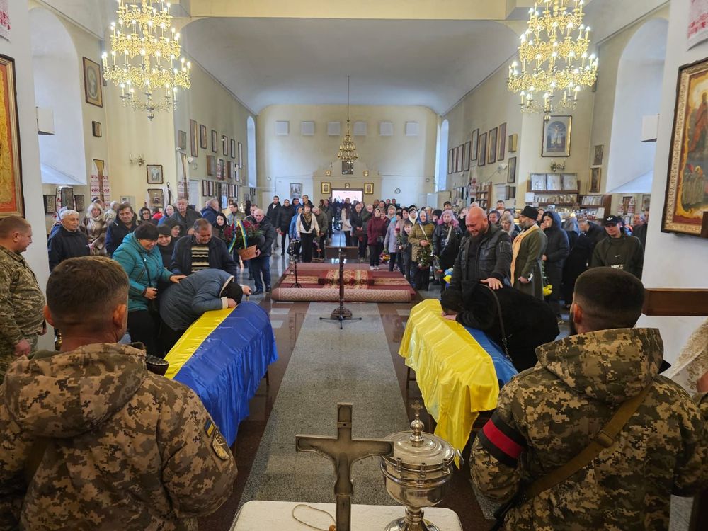 Полтавська громада попрощалась із загиблими захисниками України