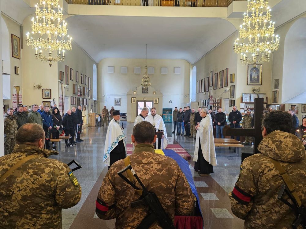 Полтавська громада попрощалась із загиблим захисником України