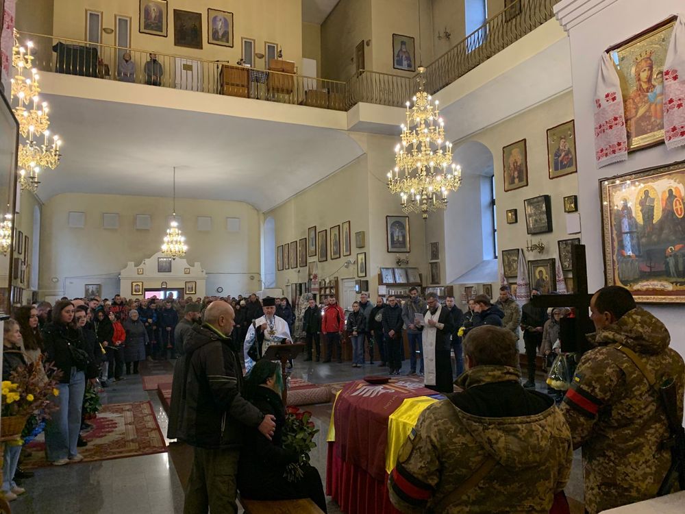 Полтавська громада попрощалась із загиблим захисником України