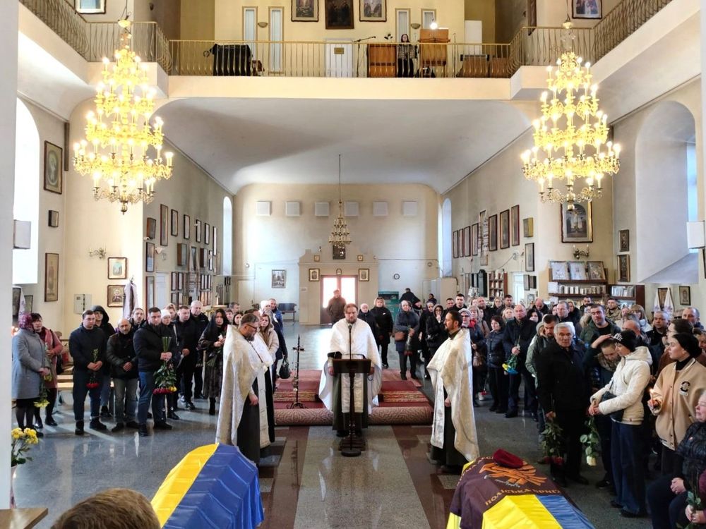Полтавська громада попрощалась із загиблими захисниками України